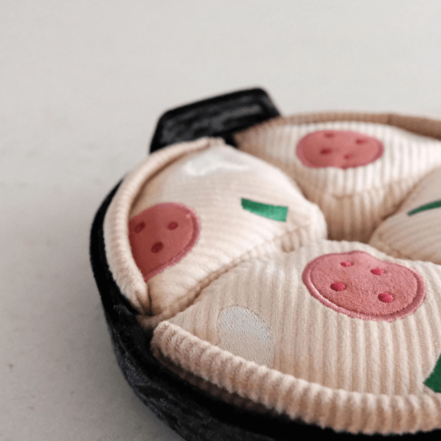 PIZZA ENRICHMENT DOG TOY - PRECIOUS PET