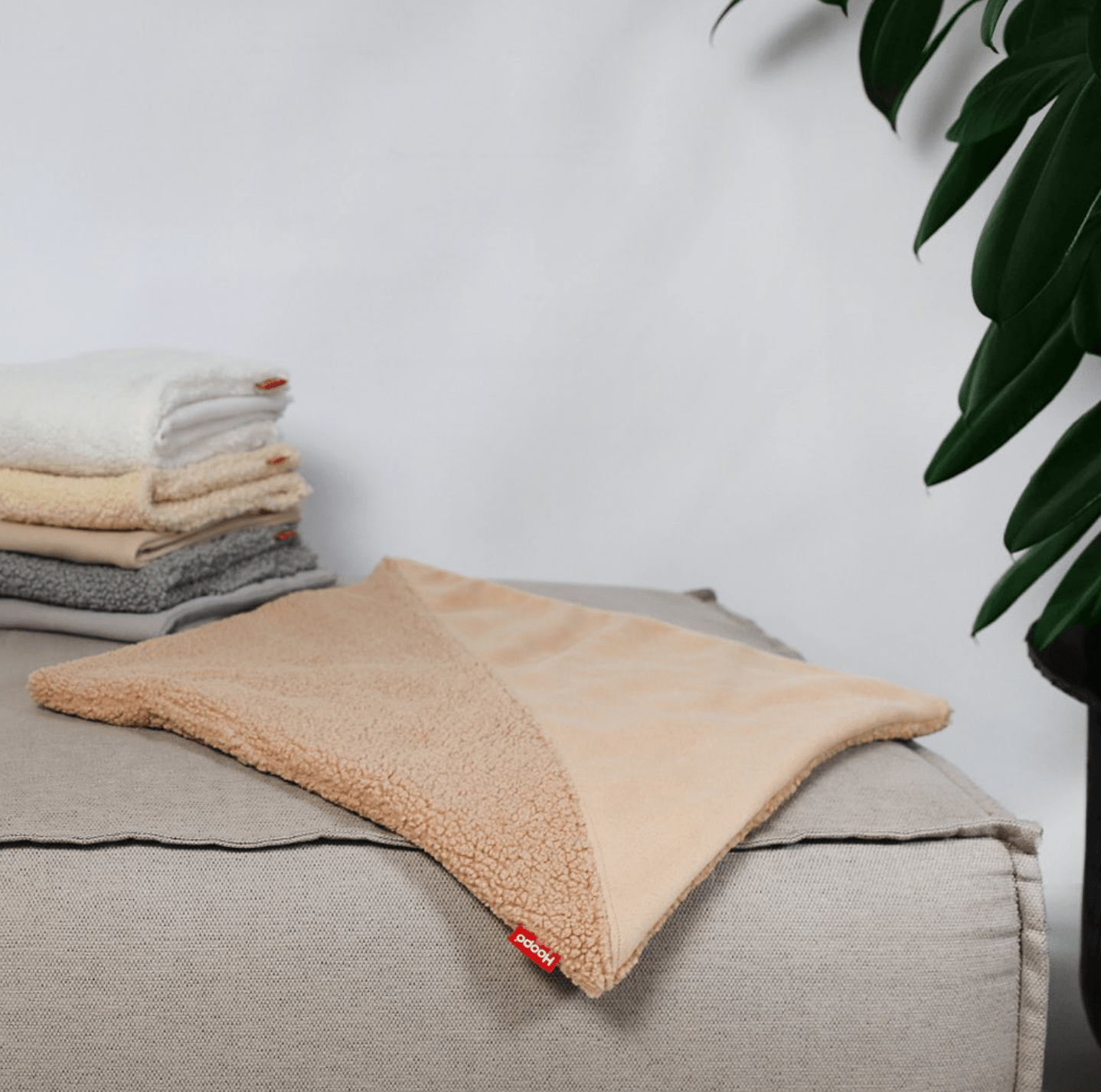 TRI CAT BLANKET BROWN - PRECIOUS PET