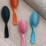 MADAN PIN BRUSH BLACK - PRECIOUS PET