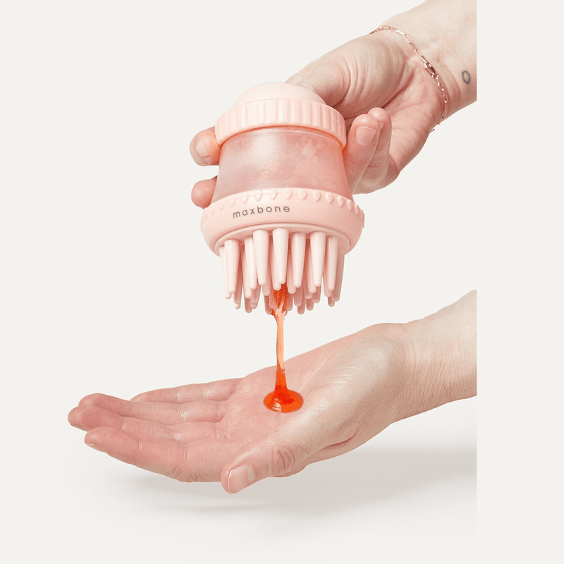 SHAMPOO DISPENSING BRUSH - PRECIOUS PET